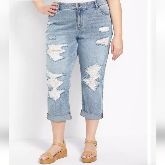 Lane Bryant Signature Fit Distressed Medium Wash Boyfriend Capri 24W Petite - Picture 1 of 9